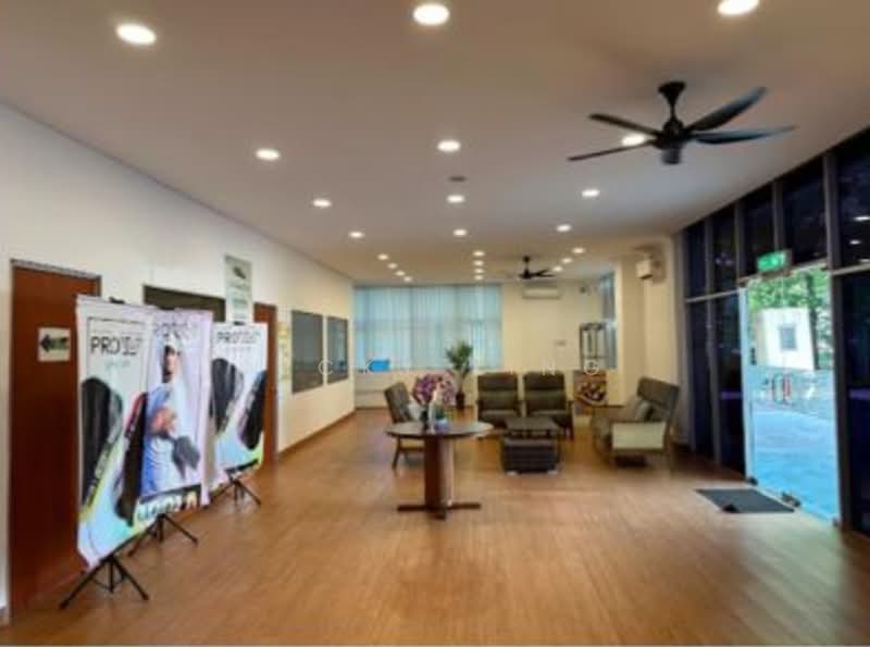 Warehouse for Rent in Taman Perindustrian Subang (Subang Jaya) - Nicky Ling - Lobby - PropertyGuru.com.my