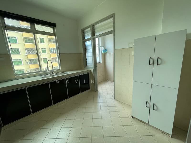Apartment for Rent at Bayu Puteri 1 - Gavin Soo - Kitchen - PropertyGuru.com.my