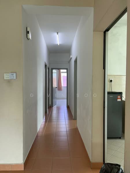 Apartment for Rent at Bayu Puteri 1 - Gavin Soo - Corridor - PropertyGuru.com.my