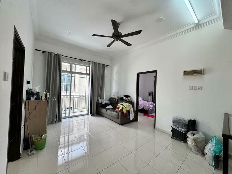 Semi-Detached House for Sale in Taman Seri Suria (Kluang) - Saedah Napisah - Living Room - PropertyGuru.com.my