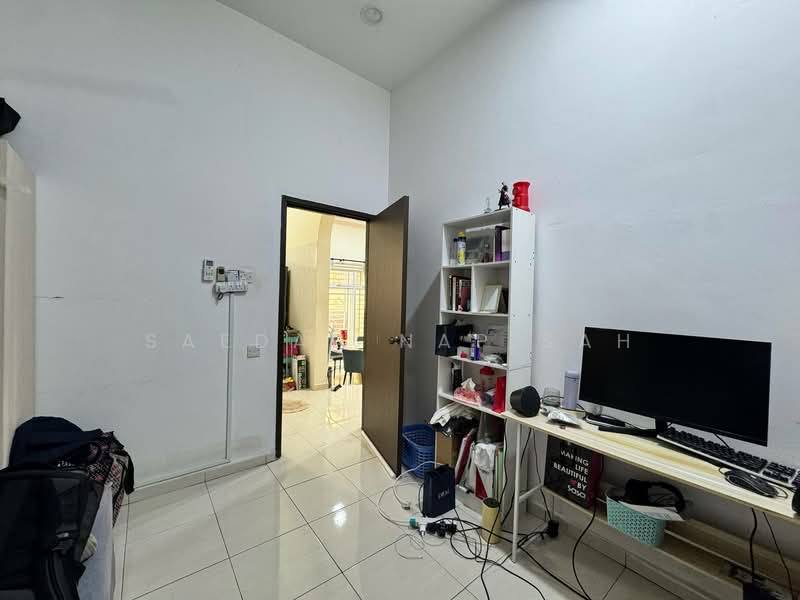 Semi-Detached House for Sale in Taman Seri Suria (Kluang) - Saedah Napisah - Interior - PropertyGuru.com.my