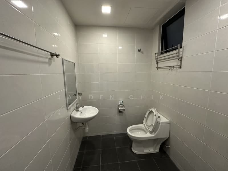 Servis Apartment untuk Dijual di Service Residence @ Landmark Residence 2 - Jayden Chik - Bathroom - PropertyGuru.com.my