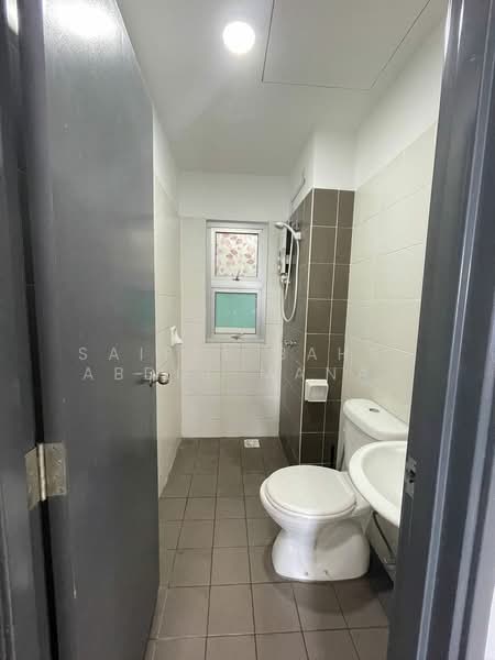 Servis Apartment untuk Dijual di Saville @ Kajang - Saiful Bahri Abdul Manan - Bathroom - PropertyGuru.com.my