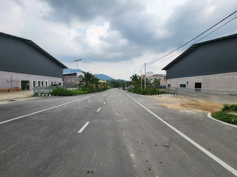 Kilang untuk Dijual di Kuang (Selangor) - Tan Y.W. - Exterior - PropertyGuru.com.my