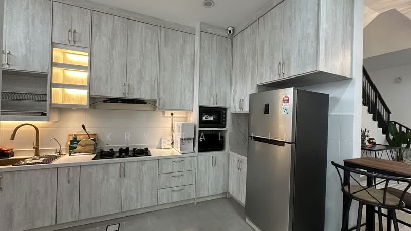 2-storey Terraced House for Rent in Setia Safiro (Cyberjaya) - Krystal Lim - Kitchen - PropertyGuru.com.my
