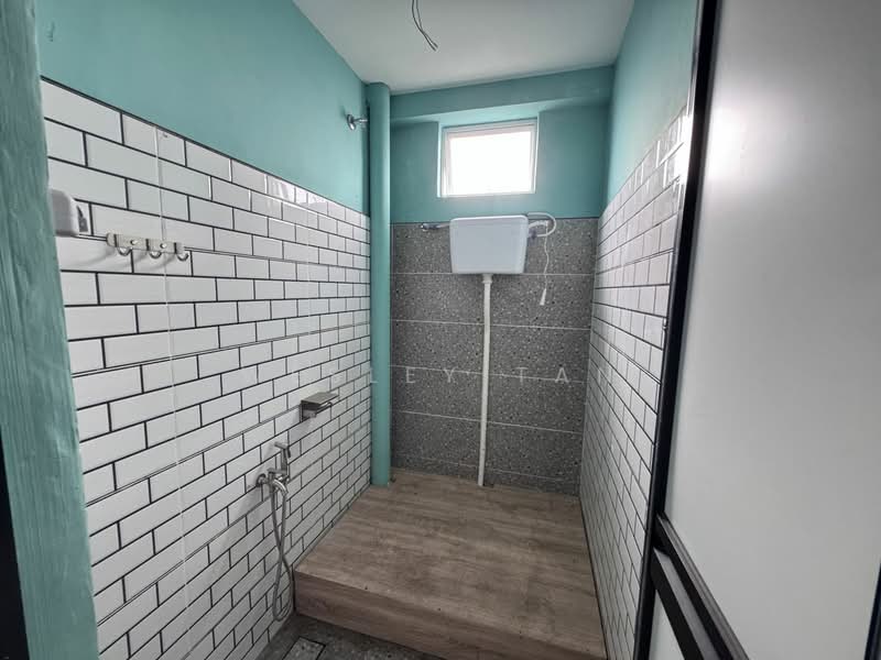 Shop / Office for Rent in Bukit Rambai (Melaka) - Wesley Tan - Bathroom - PropertyGuru.com.my