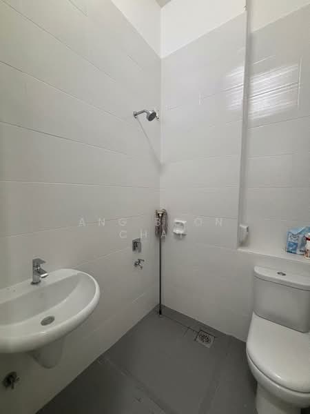 Rumah Teres untuk Dijual di Johor Bahru (Johor) - Ang Boon Chai - Bathroom - PropertyGuru.com.my