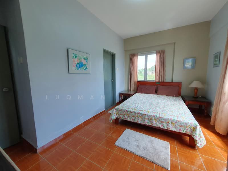 Condominium for Sale at Sunshine Bay Resort - Luqman Juhari - Bedroom - PropertyGuru.com.my