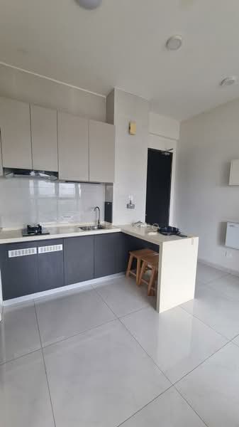 Condominium for Sale at Bay Point @ Country Garden Danga Bay - Kent Koh - Kitchen - PropertyGuru.com.my