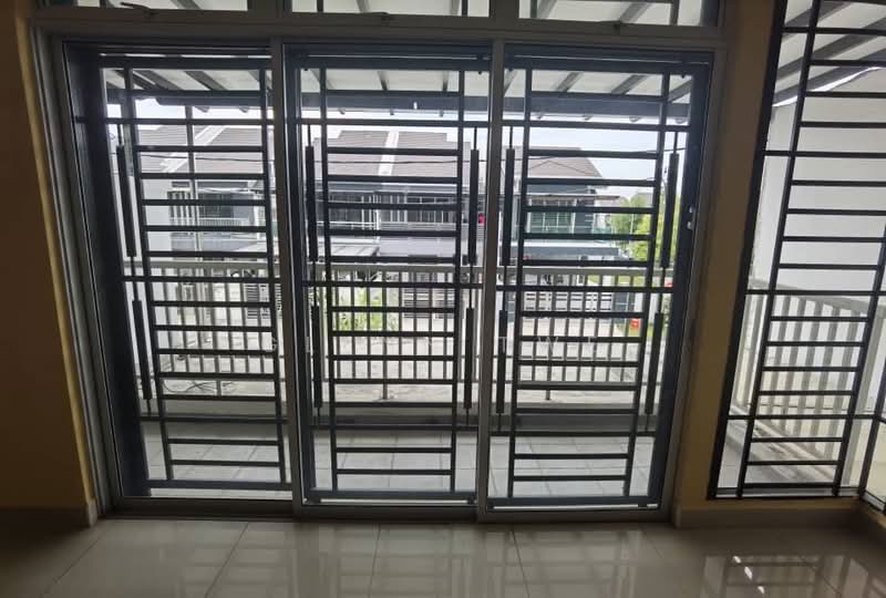 2-storey Terraced House for Rent in Johor Bahru (Johor) - Glenn Twe - Balcony - PropertyGuru.com.my