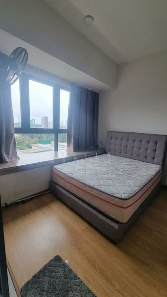 Condominium for Sale at Bay Point @ Country Garden Danga Bay - Stella Narita - Bedroom - PropertyGuru.com.my