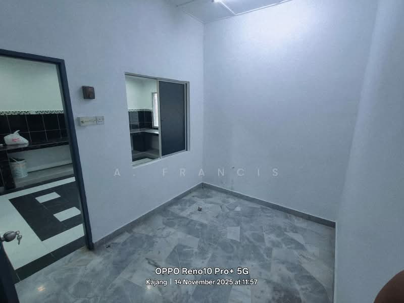 Rumah Teres 1 Tingkat untuk Dijual di Balakong (Selangor) - A. Francis - Interior - PropertyGuru.com.my