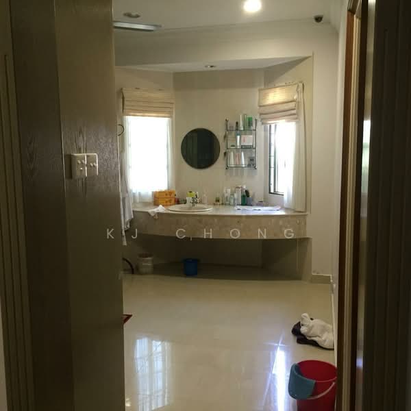 Semi-Detached House for Sale in Ampang (Selangor) - KJ Chong - Bathroom - PropertyGuru.com.my