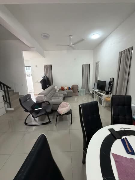 Rumah Teres untuk Dijual di Iskandar Puteri (Nusajaya) (Johor) - Seven Kong - Living Room - PropertyGuru.com.my