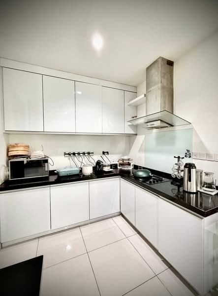 Condominium for Rent at Gurney Paragon - Ressha Ramesh - Kitchen - PropertyGuru.com.my