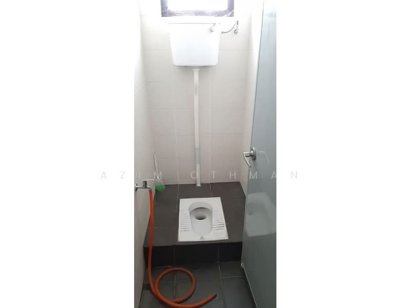Kedai untuk Disewa di Bandar Bukit Puchong (Puchong) - Azim Othman - Bathroom - PropertyGuru.com.my