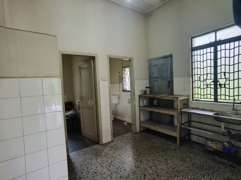 Rumah Bandar untuk Disewa di Johor Bahru (Johor) - Coco Lee - Kitchen - PropertyGuru.com.my