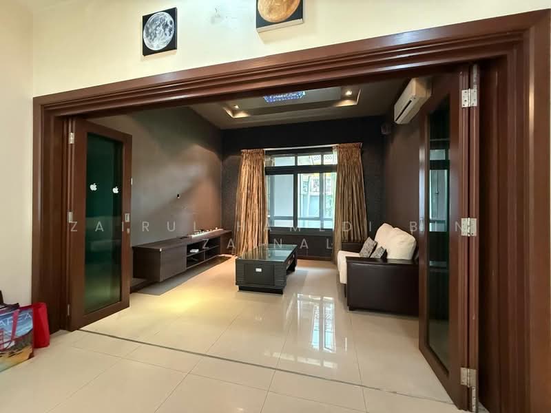 Rumah Banglo untuk Dijual di Shah Alam (Selangor) - Zairul Hamedi Bin Zainal - Living Room - PropertyGuru.com.my
