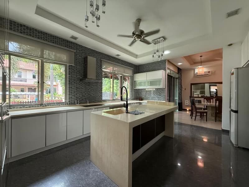 Rumah Banglo untuk Dijual di Shah Alam (Selangor) - Zairul Hamedi Bin Zainal - Kitchen - PropertyGuru.com.my