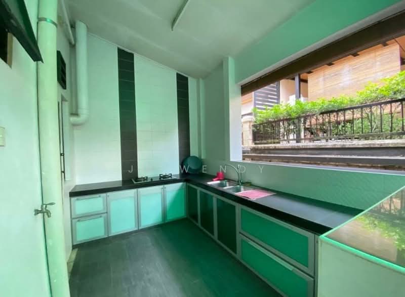 Cluster House for Sale in Austin Heights (Tebrau) - JB Wendy - Kitchen - PropertyGuru.com.my