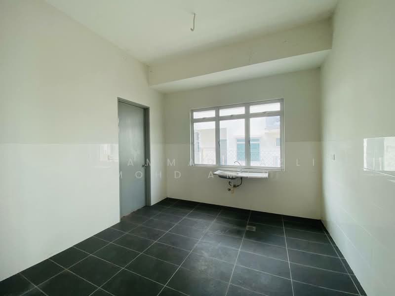 Rumah Teres 2 Tingkat untuk Dijual di Kota Kemuning (Shah Alam) - Muhammad Nazli Mohd Amin - Kitchen - PropertyGuru.com.my