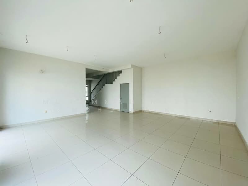 Rumah Teres 2 Tingkat untuk Dijual di Kota Kemuning (Shah Alam) - Muhammad Nazli Mohd Amin - Living Room - PropertyGuru.com.my