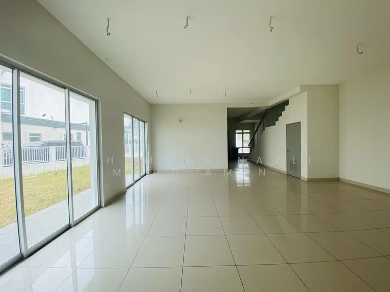 Rumah Teres 2 Tingkat untuk Dijual di Kota Kemuning (Shah Alam) - Muhammad Nazli Mohd Amin - Living Room - PropertyGuru.com.my