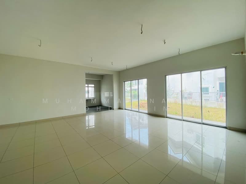 Rumah Teres 2 Tingkat untuk Dijual di Kota Kemuning (Shah Alam) - Muhammad Nazli Mohd Amin - Living Room - PropertyGuru.com.my