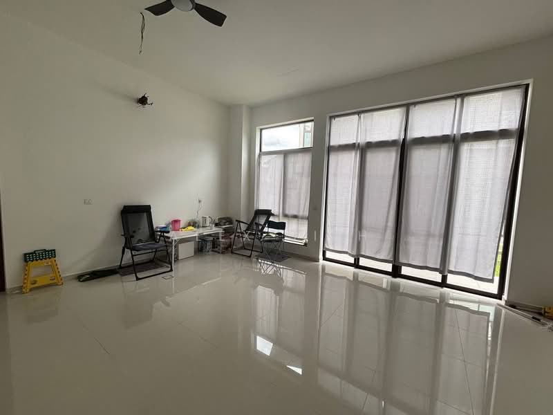 Semi-Detached House for Rent in Johor Bahru (Johor) - Alex Sieh - Living Room - PropertyGuru.com.my