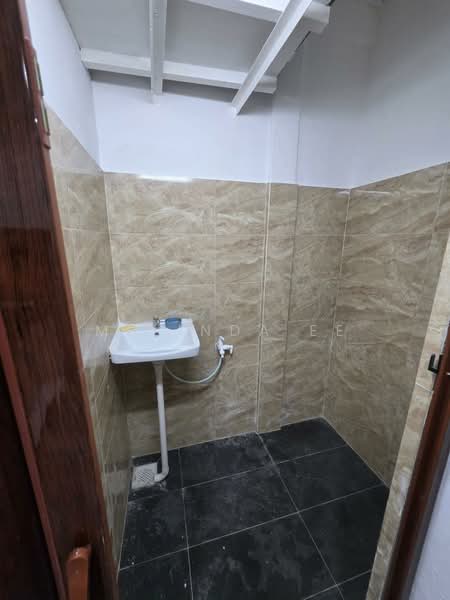 2-storey Terraced House for Sale in Taman Air Biru (Pasir Gudang) - Melinda Ee - Bathroom - PropertyGuru.com.my