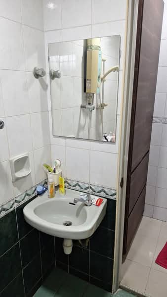 2-storey Terraced House for Sale in Setapak (Kuala Lumpur) - Vitas Tan - Bathroom - PropertyGuru.com.my