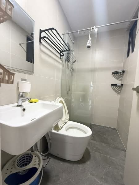 Service Residence for Rent at Far East - Jacksley Wong - Bathroom - PropertyGuru.com.my
