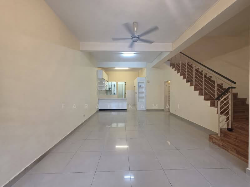 Rumah Teres 2 Tingkat untuk Dijual di Sierra Ukay (Ampang) - Farah Kamal - Living Room - PropertyGuru.com.my