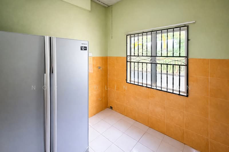 2-storey Terraced House for Sale in Bandar Mahkota Cheras (Cheras) - Nor Azdlin Adnan - Kitchen - PropertyGuru.com.my