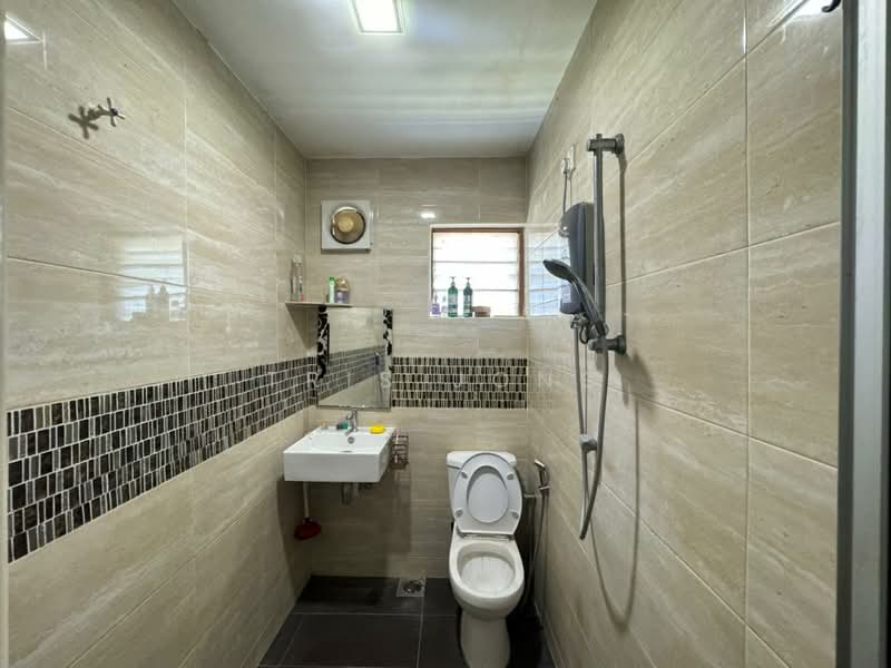 Rumah Banglo untuk Dijual di Rawang (Selangor) - Tris Jong - Bathroom - PropertyGuru.com.my