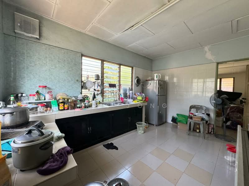 Rumah Banglo untuk Dijual di Rawang (Selangor) - Tris Jong - Kitchen - PropertyGuru.com.my