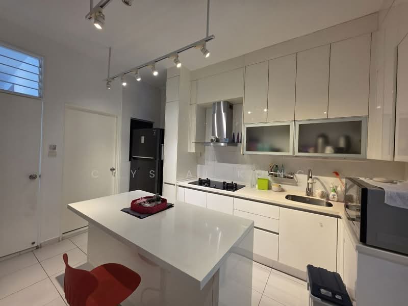 Servis Apartment untuk Dijual di Sky Gardens Residences - Crystal Kong - PropertyGuru.com.my