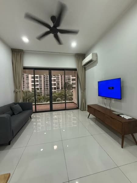 Condominium for Rent at Amberside @ Country Garden Danga Bay - Jiin Chai Lee - Living Room - PropertyGuru.com.my