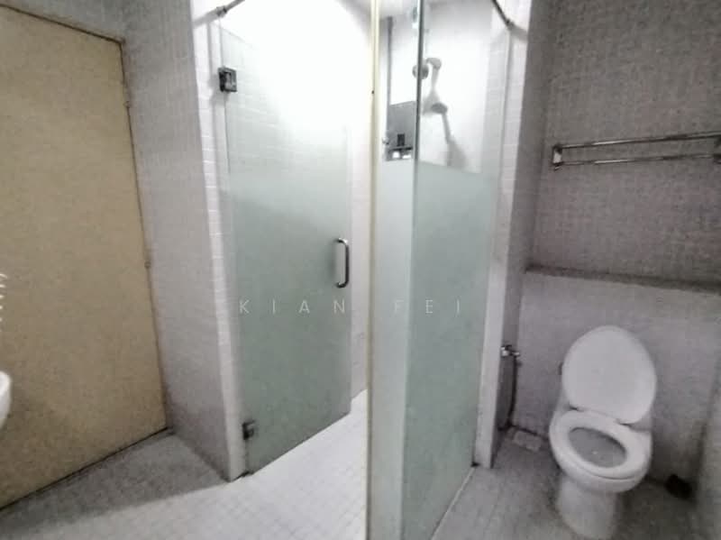 Condominium for Rent at 10 Semantan Suites - Kian Fei - Bathroom - PropertyGuru.com.my
