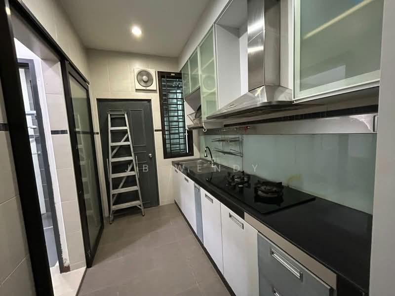 Cluster House for Sale in Taman Mount Austin (Tebrau) - JB Wendy - Kitchen - PropertyGuru.com.my