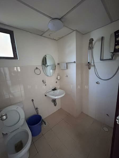 Kondominium untuk Disewa di Palm Spring @ Damansara - Henry Tan - Bathroom - PropertyGuru.com.my