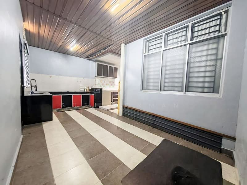 Rumah Teres 2 Tingkat untuk Dijual di Taman Scientex Pasir Gudang (Pasir Gudang) - Sufi Norman - Kitchen - PropertyGuru.com.my