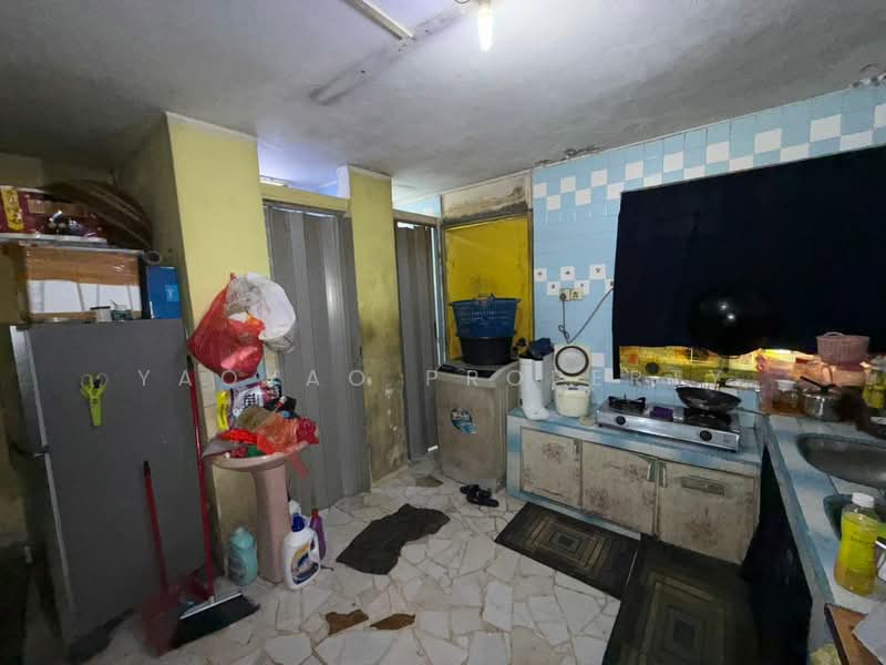 2-storey Terraced House for Sale in Kulai (Johor) - Yaoyao Property - Kitchen - PropertyGuru.com.my