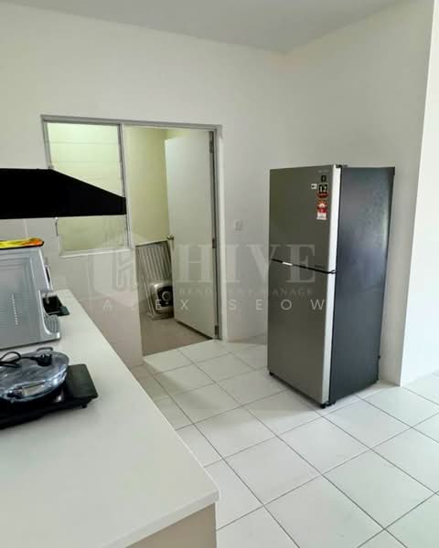 Kondominium untuk Disewa di Residensi Sateria - Alex Seow - Kitchen - PropertyGuru.com.my