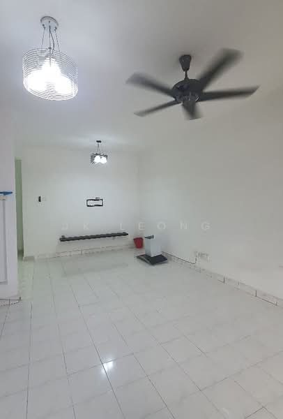 Rumah Berkembar untuk Dijual di Kerian (Perak) - JK Leong - Living Room - PropertyGuru.com.my