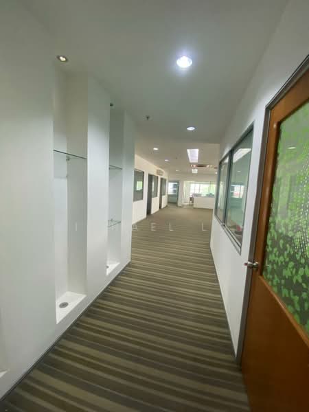 Rumah Niaga untuk Disewa di Taman Miharja (Cheras) - Michael Loh - Corridor - PropertyGuru.com.my