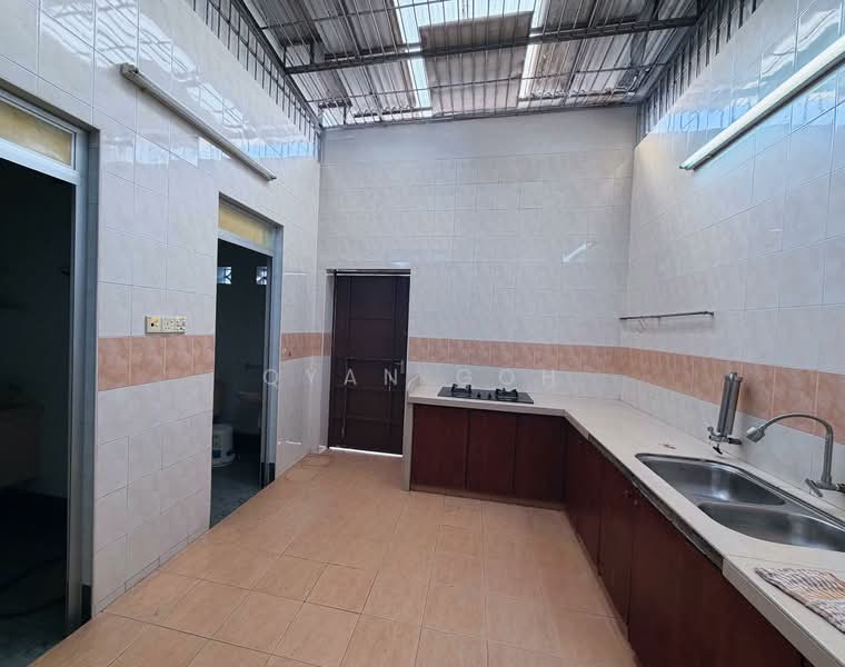 Rumah Teres 2 Tingkat untuk Dijual di Taman Desa Green (Jelutong) - Qyan Goh - Kitchen - PropertyGuru.com.my