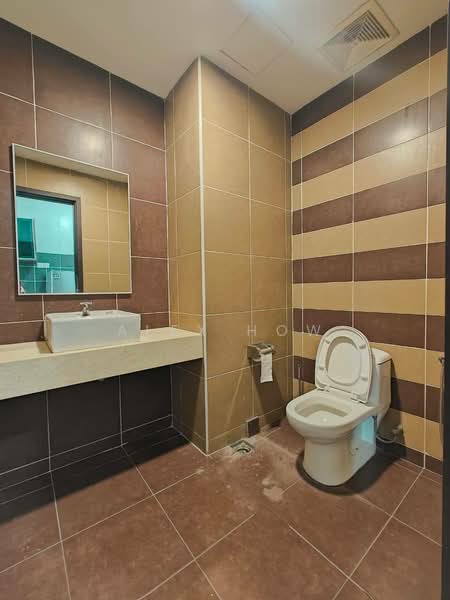 Service Residence for Rent at D'Inspire Residence (Inspira Bestari) - Alex How - Bathroom - PropertyGuru.com.my