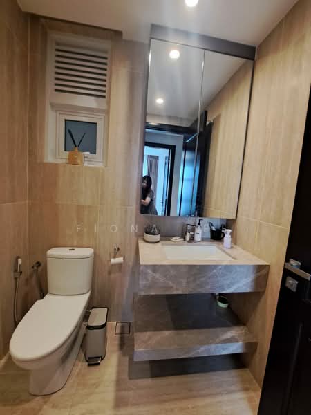 Servis Apartment untuk Dijual di Met 1 Residences - Fiona Lee - Bathroom - PropertyGuru.com.my