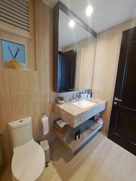 Servis Apartment untuk Dijual di Met 1 Residences - Fiona Lee - Bathroom - PropertyGuru.com.my